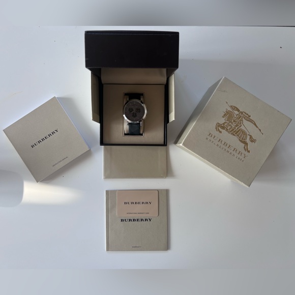 100% authentic men’s Burberry watch - Picture 3 of 5